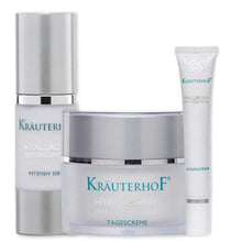 Hautpflege-Set mit Hyaluron: Serum-Flasche, Tagescreme-Dose und Augencreme-Tube von Kräuterhof