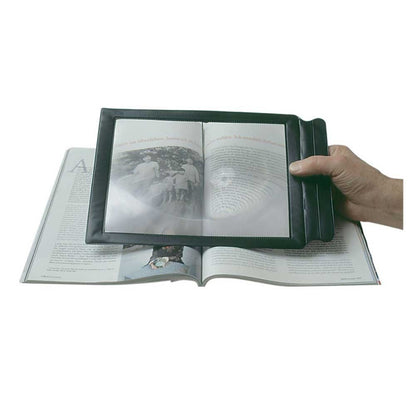 2-fach Lupe über offenem Buch, Handgriff mit grünem Rahmen und Fokusfläche